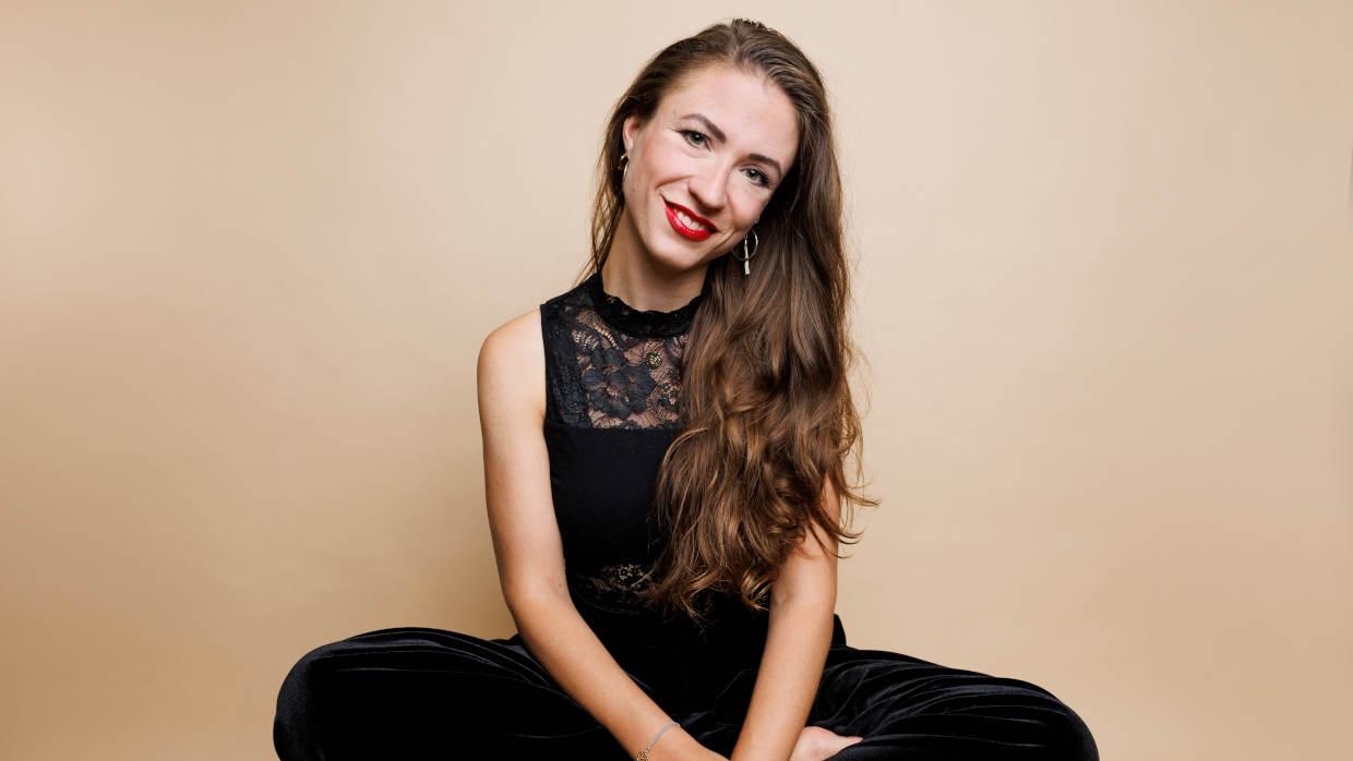 Veronika Loy Veronika Loy