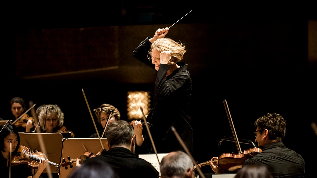 Header 8 PhilKo Joana Mallwitz c Simon Pauly